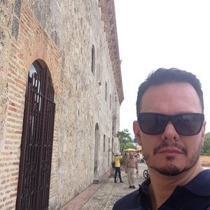 Meet your Posher, Eduardo